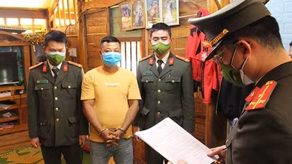 Khởi tố, bắt tạm giam đối tượng tổ chức, môi giới đưa người xuất cảnh trái phép