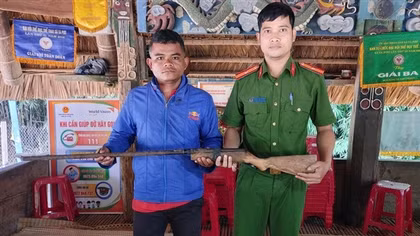 Phát huy vai trò nòng cốt về vận động, thu hồi vũ khí, vật liệu nổ