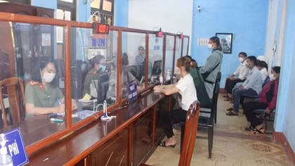 Tăng cường ứng dụng công nghệ thông tin để phục vụ nhân dân