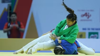 Việt Nam có huy chương vàng đầu tiên tại SEA Games 31