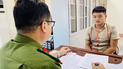 Tạm giữ đối tượng táo tợn cướp xe máy lúc rạng sáng