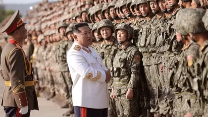 Chủ tịch Triều Tiên "truyền lửa" cho binh sĩ