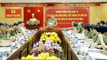 Thứ trưởng Trần Quốc Tỏ làm việc tại Công an TP Đà Nẵng
