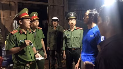 Giữ vững an ninh, trật tự ngay từ sớm, từ xa, từ địa bàn cơ sở