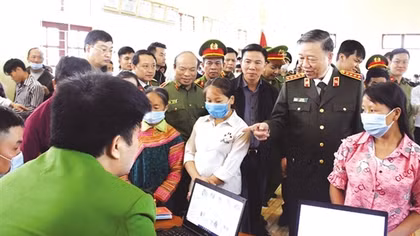 Trong gian khó, càng thấm đẫm tính nhân văn người Công an cách mạng