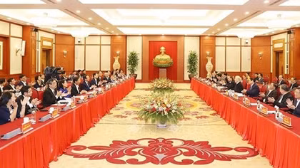Bộ Chính trị cho ý kiến về phương hướng, nhiệm vụ xây dựng và phát triển TP Hồ Chí Minh