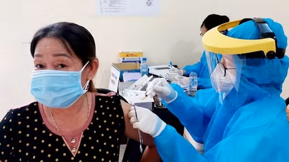 Nhiều nhân viên y tế ở Sóc Trăng rời đơn vị