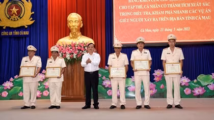 Khen thưởng tập thể, cá nhân khám phá nhanh các vụ trọng án