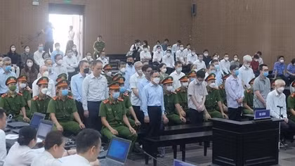 Các cựu lãnh đạo tỉnh Bình Dương bào chữa gì trong phiên xử?