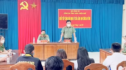 Lặng thầm góp sức xây dựng lực lượng trong sạch, vững mạnh