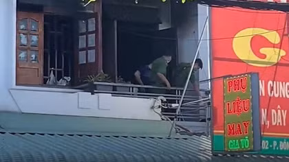 Ghen tuông, chế xăng phóng hỏa phòng trọ làm bạn gái cũ và tình địch thương vong