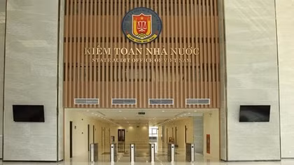 Nợ công bình quân đầu người có xu hướng tăng qua các năm