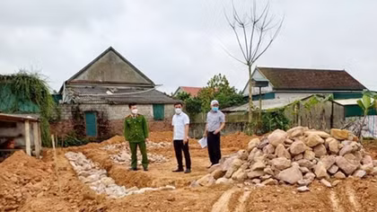 Ngăn chặn trồng cây, xây nhà “đón đầu” đền bù cao tốc Bắc - Nam