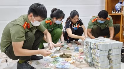 Khởi tố 6 đối tượng trong đường dây mua bán vàng lậu ở An Giang
