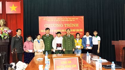 Sẻ chia khó khăn với các nạn nhân bị mua bán người tại Hà Giang