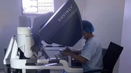 Lần đầu tiên phẫu thuật Robot điều trị ung thư thận