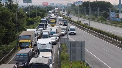 Loay hoay với các dự án mở rộng và giảm tải cho cao tốc