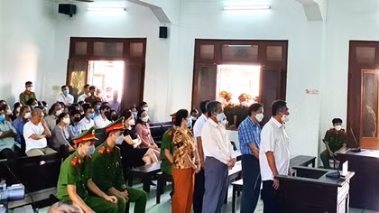 Nguyên Phó Chủ tịch thường trực UBND tỉnh Phú Yên lãnh án 6 năm tù