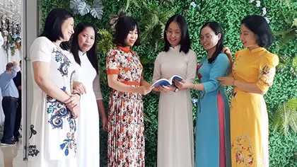 Những cô giáo được nhiều người biết đến nhờ văn chương
