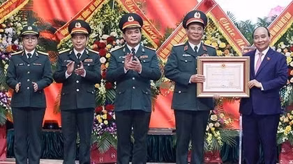 Chủ tịch nước Nguyễn Xuân Phúc dự lễ kỷ niệm 40 năm Ngày truyền thống Binh đoàn 11