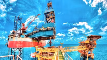 Petrovietnam đã “về đích” chỉ tiêu sản lượng khai thác dầu thô, nỗ lực cung ứng xăng dầu