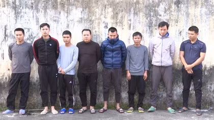 Khui ổ cá độ bóng đá, thêm nhiều đối tượng ra đầu thú