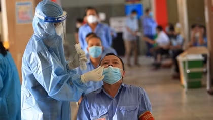 Hà Nội giảm ca mắc COVID-19 mới, giảm tử vong