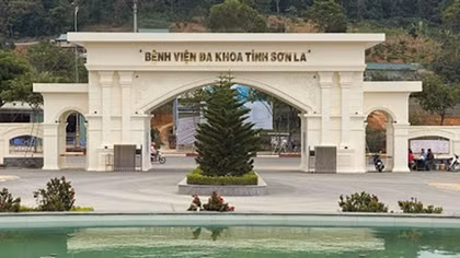 Kỷ luật Giám đốc Bệnh viện Đa khoa tỉnh Sơn La vì liên quan đến Việt Á