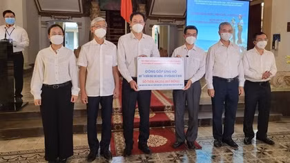 TP Hồ Chí Minh đóng góp ủng hộ Quỹ “Vì biển đảo quê hương - vì tuyến đầu Tổ quốc”