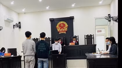 Bi hài vụ mâu thuẫn tình ái và 5 nghìn đồng bồi thường