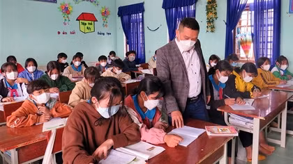Thầy giáo “gàn” dưới chân dãy Ngọc Linh