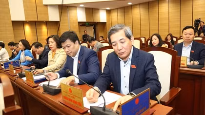 Cán bộ, công chức Hà Nội liệu có được hưởng cơ chế đặc thù về thu nhập?