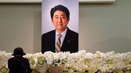 Khoảng trống khó lấp đầy mang tên Shinzo Abe