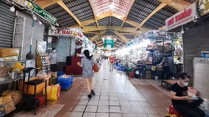Đìu hiu chợ truyền thống