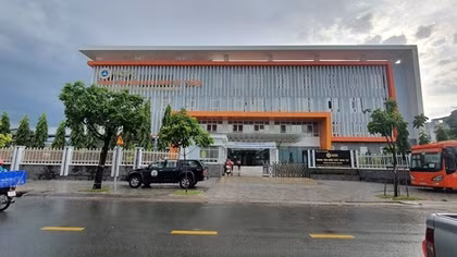 TP Hồ Chí Minh: Nhiều bệnh viện "nhập nhèm" các gói thầu chống dịch