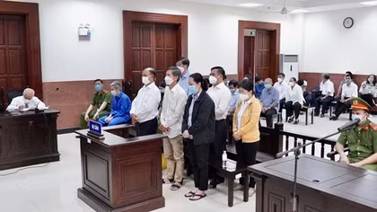 Giảm án cho cựu Phó Chủ tịch UBND TP Hồ Chí Minh và các đồng phạm