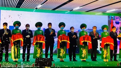 Chính thức khánh thành tuyến đường sắt đô thị đầu tiên của Việt Nam
