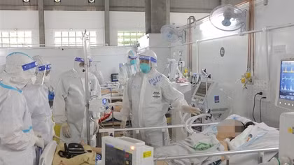 Hôm nay, thêm 14.977 ca mắc COVID-19, Hà Nội nhiều F0 nhất cả nước