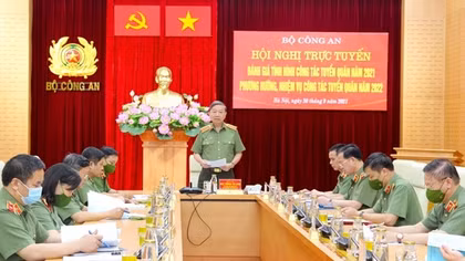 Vượt lên trên đại dịch để hoàn thành nhiệm vụ tuyển quân năm 2022