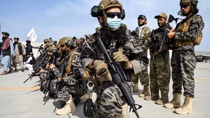 Taliban triển khai lực lượng đặc nhiệm tiếp quản sân bay Kabul