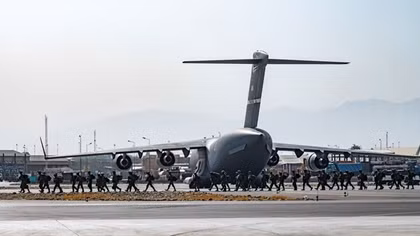Mỹ đã sơ tán hơn 17.000 người khỏi Kabul