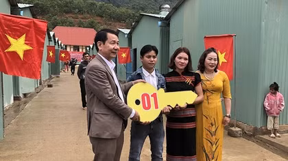 Người đàn ông dân tộc Sán Dìu vinh dự được Bộ trưởng Bộ Công an tặng bằng khen