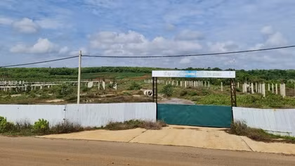 Rầm rộ khởi công dự án hàng trăm tỷ rồi “án binh bất động”