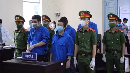 Những bài viết vi phạm pháp luật của nhóm “Báo sạch”