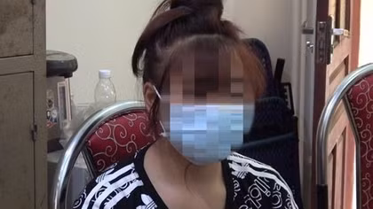 Cô gái trẻ ôm con nhỏ trốn về Việt Nam sau 4 năm bị bán ra nước ngoài