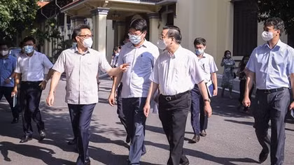 Phó Thủ tướng Vũ Đức Đam: Ủng hộ các quyết định trong phòng, chống dịch của Hà Nội