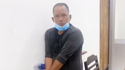 "Thông chốt" không thành, dùng dao tấn công người làm nhiệm vụ