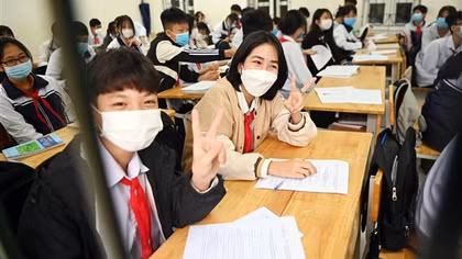 Học sinh ngoại thành Hà Nội ngày trở lại trường học