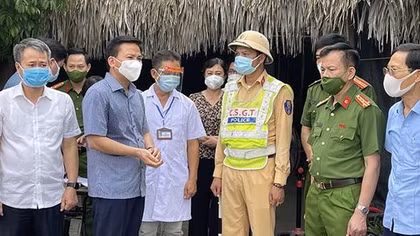 Bí thư Tỉnh uỷ Thanh Hoá kiểm tra các chốt phòng chống COVID-19