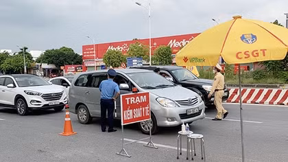 Những giọt mồ hôi nơi cửa ngõ Thủ đô